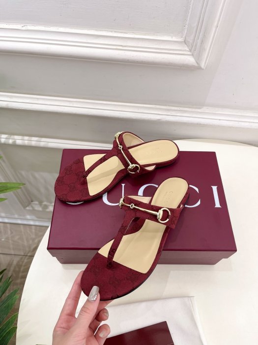 Босоножки фото 3