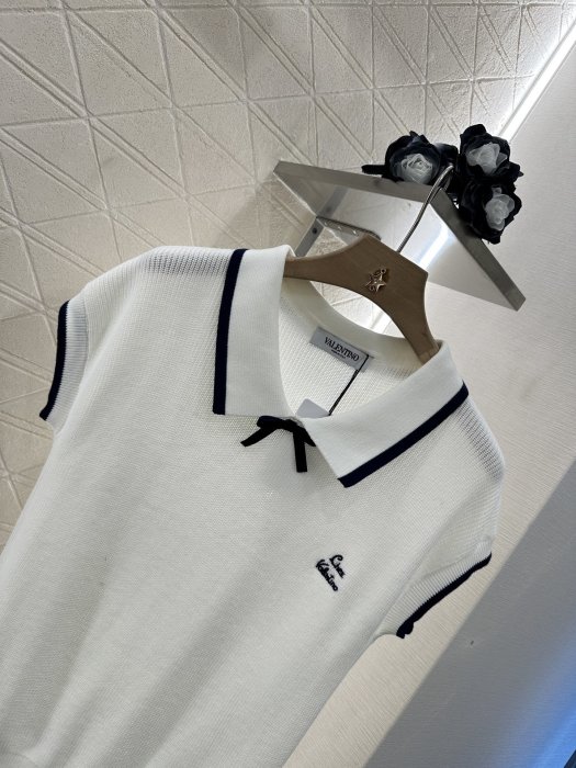 T-shirt women's фото 8