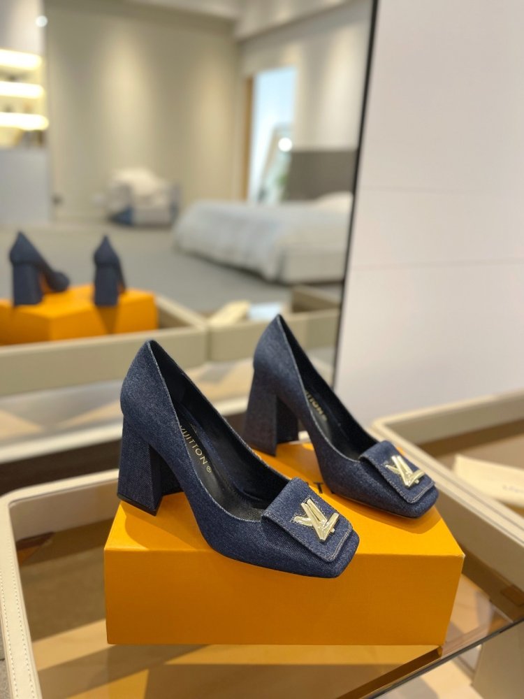 Shoes women's фото 2