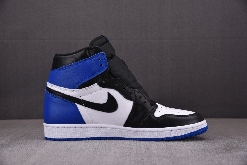 Кроссовки Fragment Design x Air Jordan 1 Retro High фото 2