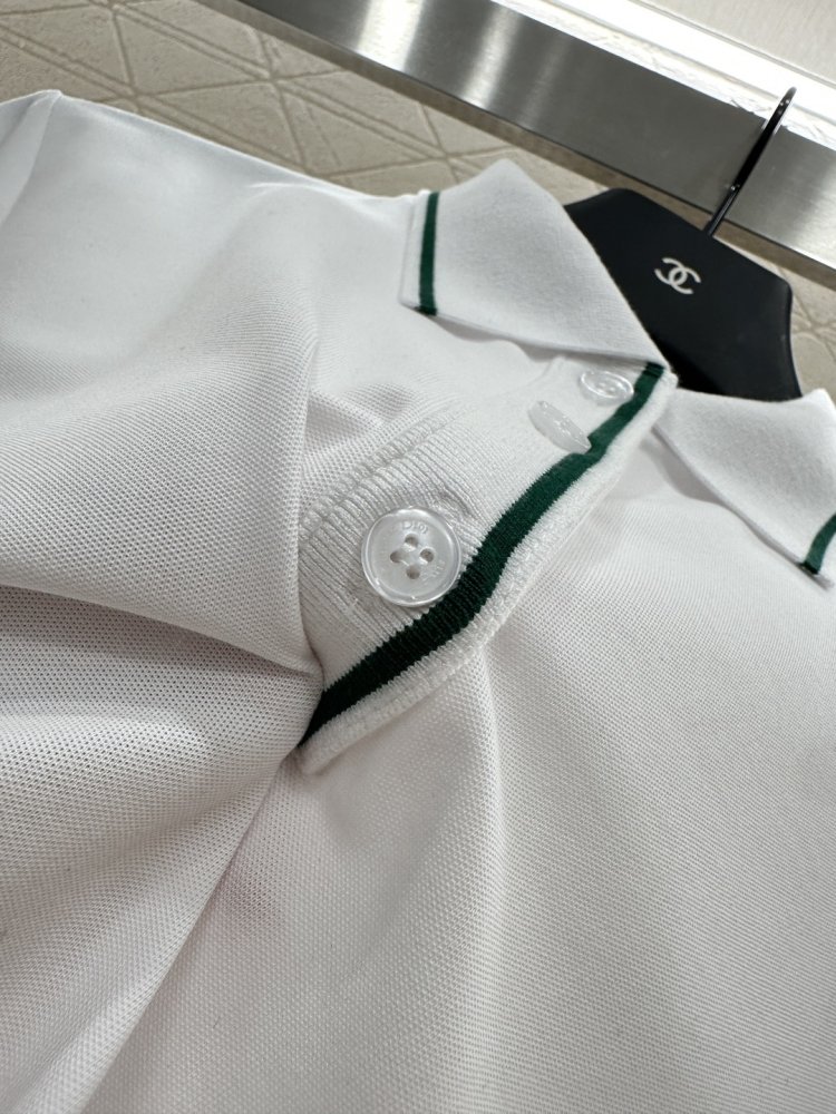 T-shirt women's фото 7