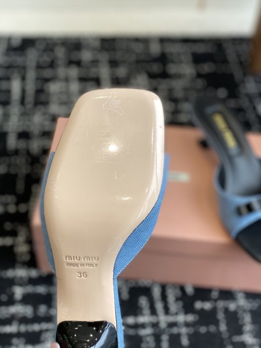 Босоножки фото 9