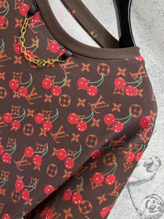 Футболка женская фото 6