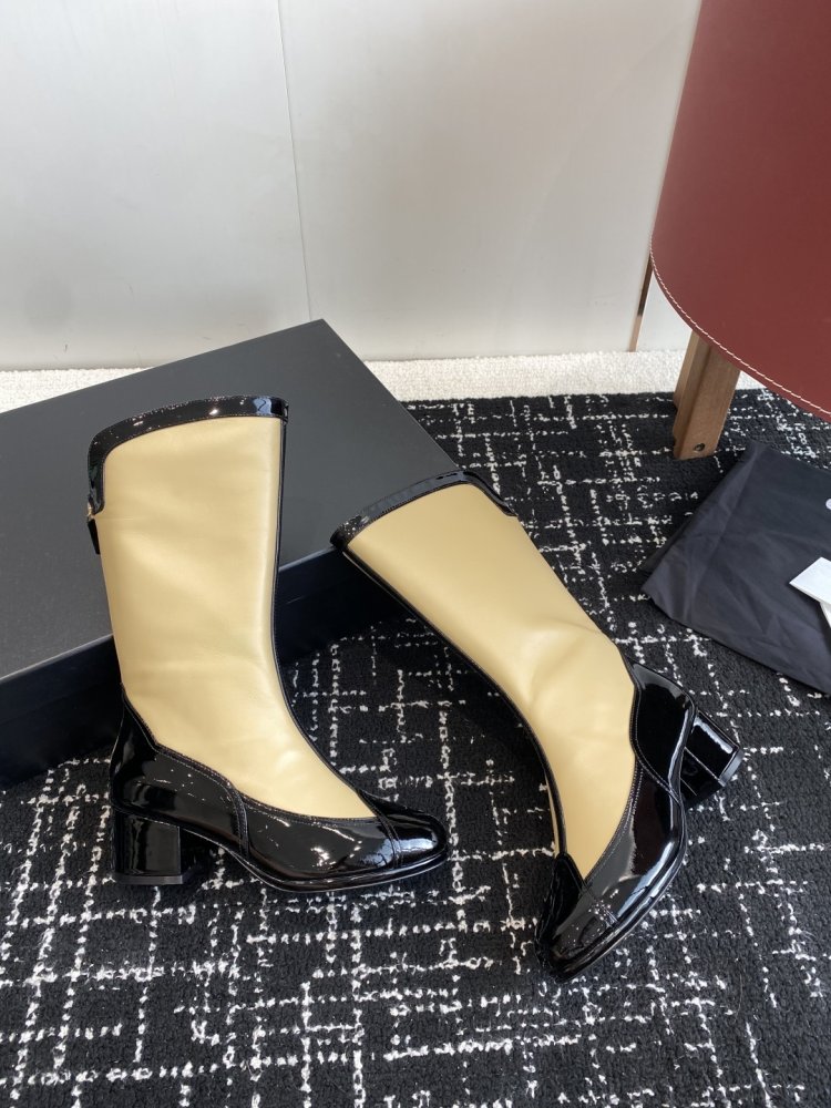 Boots women's фото 4