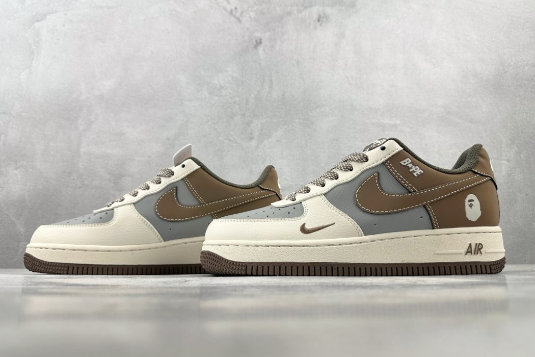 Кроссовки Nike Air Force 1 07 фото 5