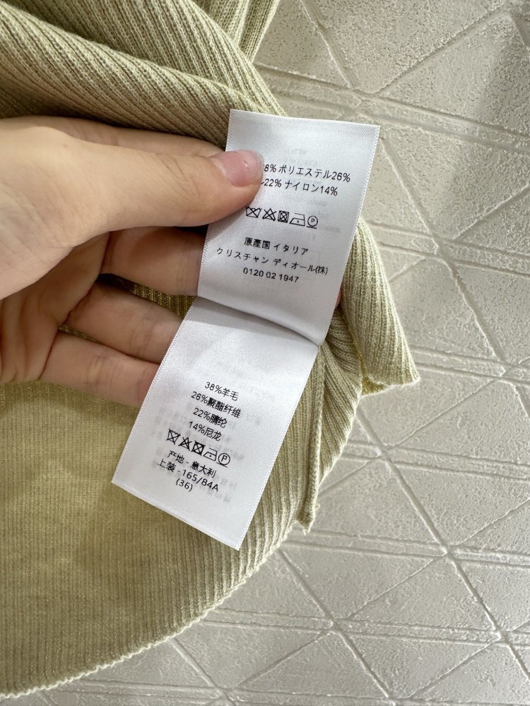 Футболка жіноча фото 9