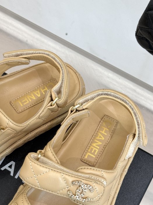 Сандалии женские фото 8