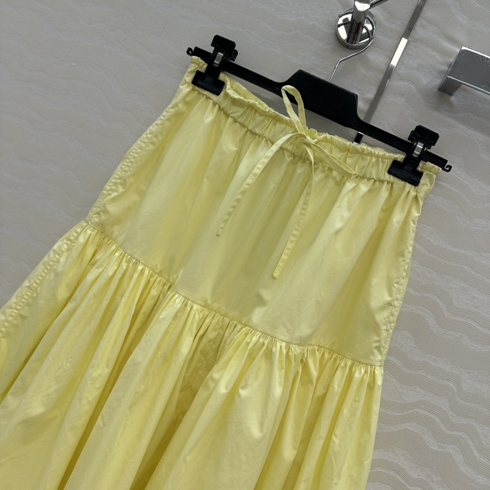 Long skirt on expositions фото 3