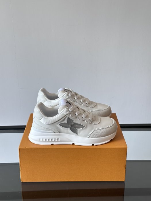 Кроссовки мужские