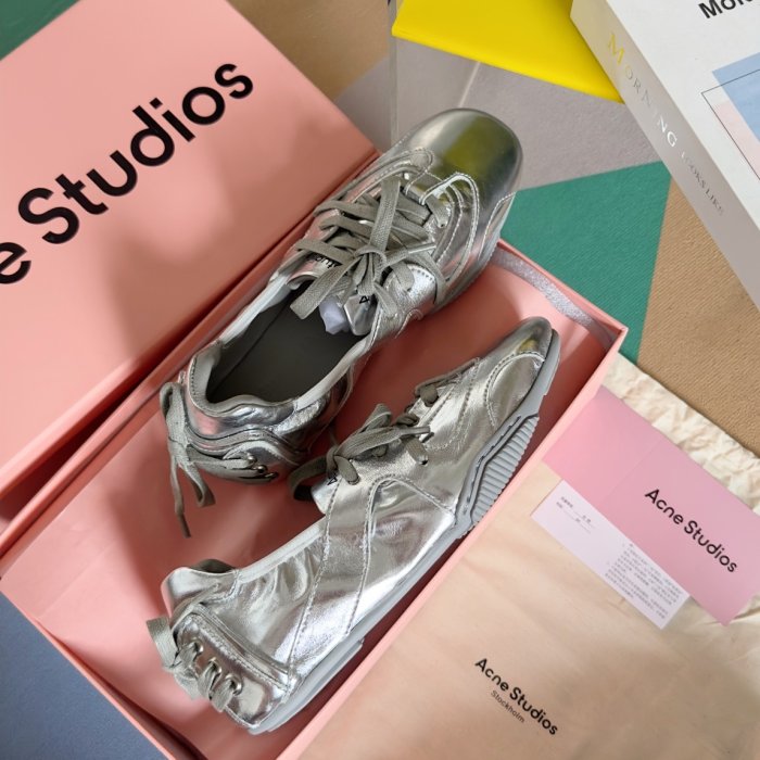 Кросівки фото 4