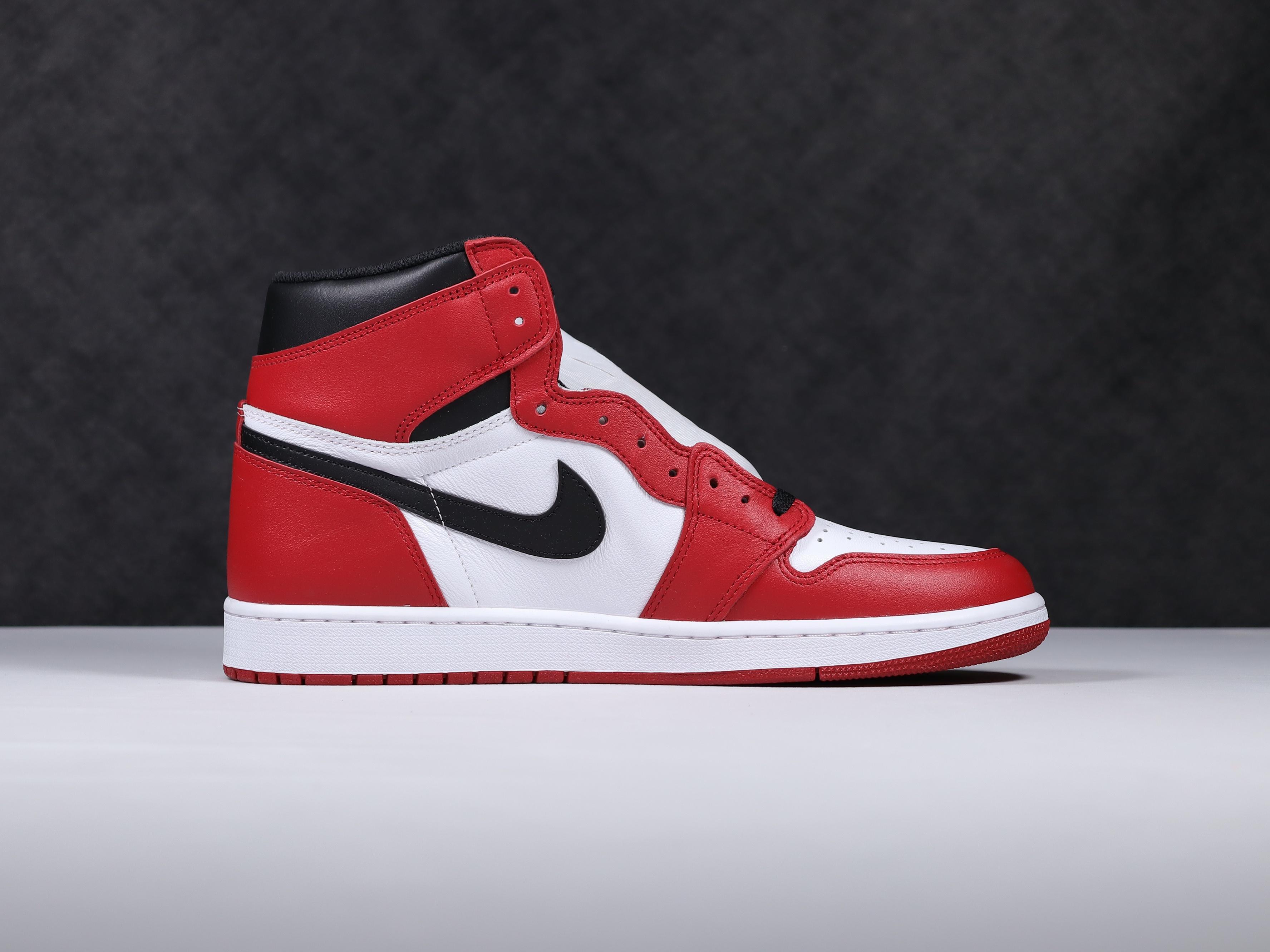 Sneakers Jordan 1 Retro Chicago (2015) - 555088-101 фото 4