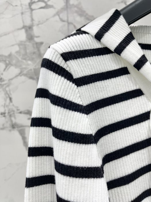 Кофта жіноча фото 3