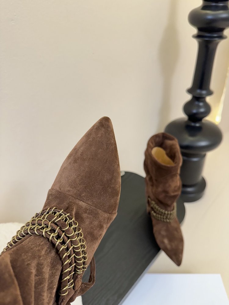 Чоботи шкіряні жіночі фото 6