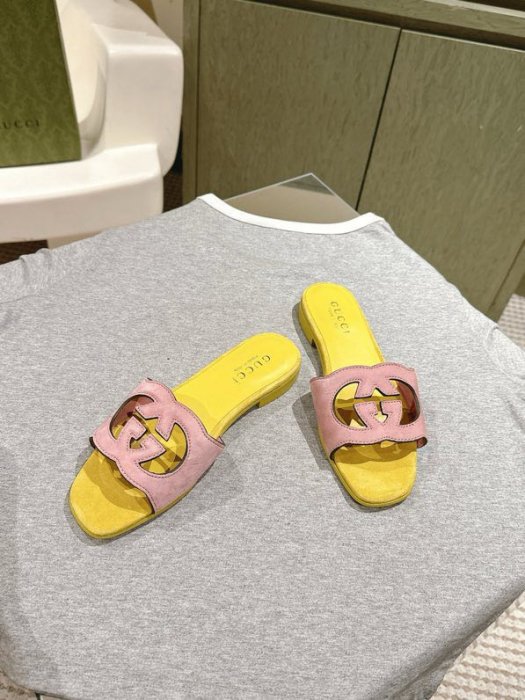 Шлепанцы фото 5