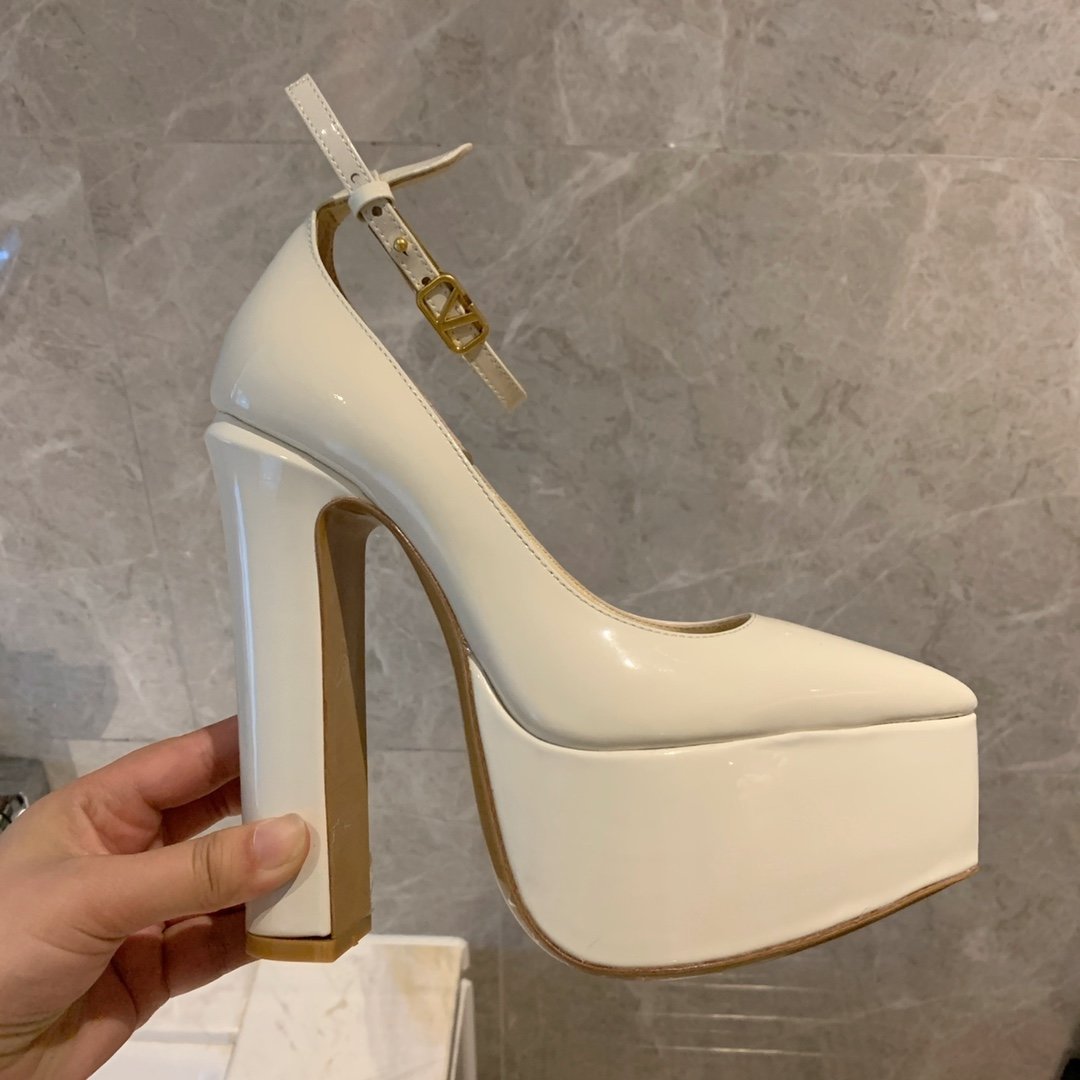 Shoes on platform and high heel beige фото 6