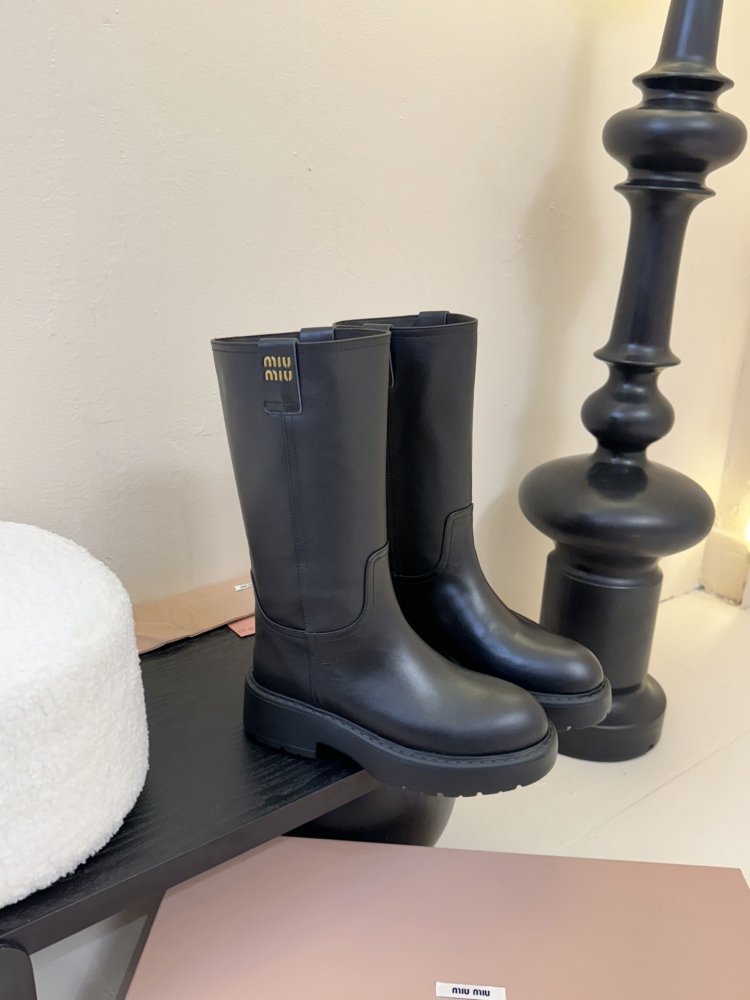 Сапоги женские фото 2