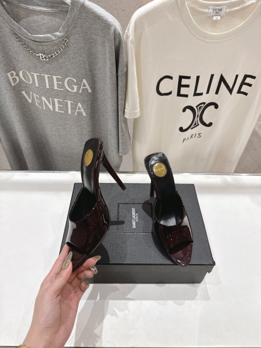 Босоножки фото 4