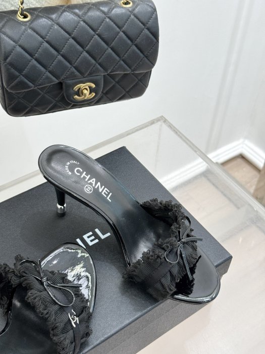 Босоножки фото 5