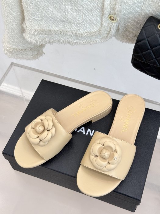 Босоножки фото 2