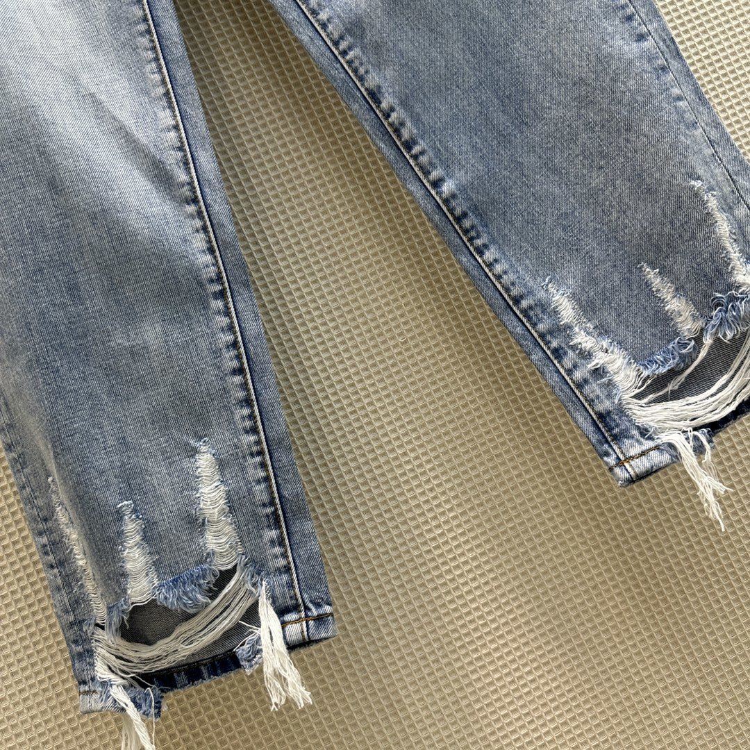 Жіночі стильні джинси фото 5