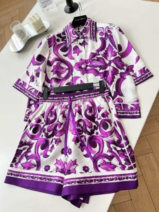 Costume female фото 2