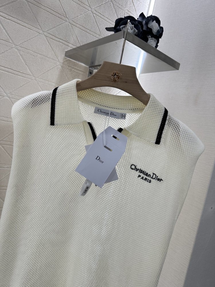 Футболка жіноча фото 3