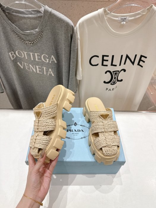 Босоніжки фото 3