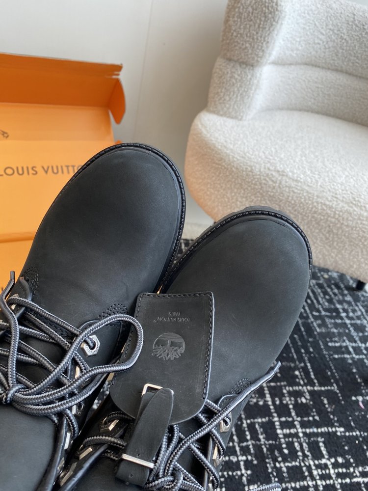 Ботинки женские Louis Vuitton x Timberland фото 6