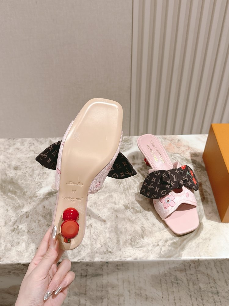 Босоножки фото 9