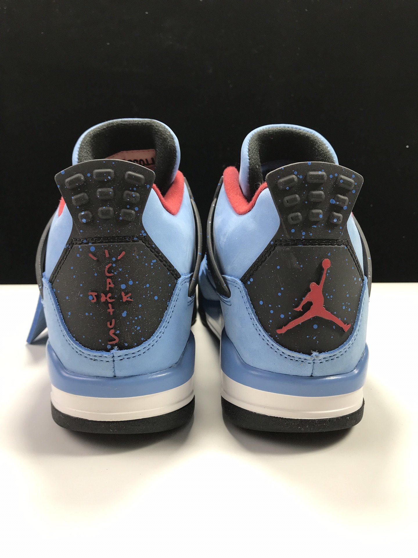 Кроссовки Air Jordan 4 Travis Scott фото 5