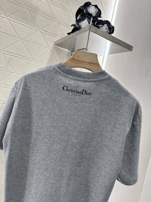 Футболка женская фото 4