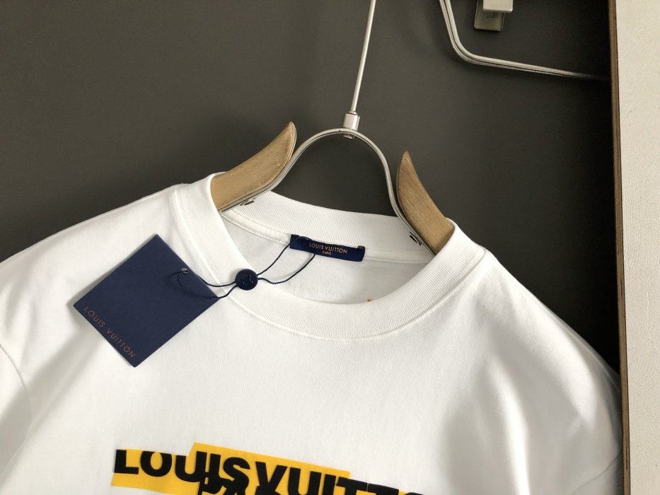 T-shirt men's фото 3