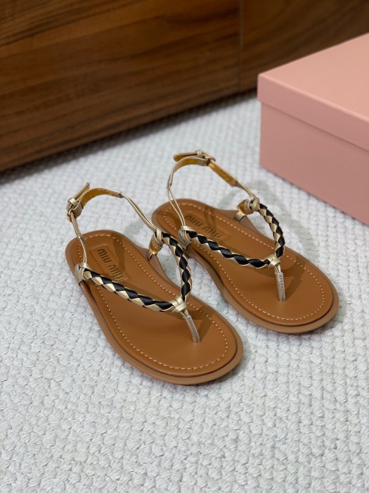 Сандалии женские фото 7