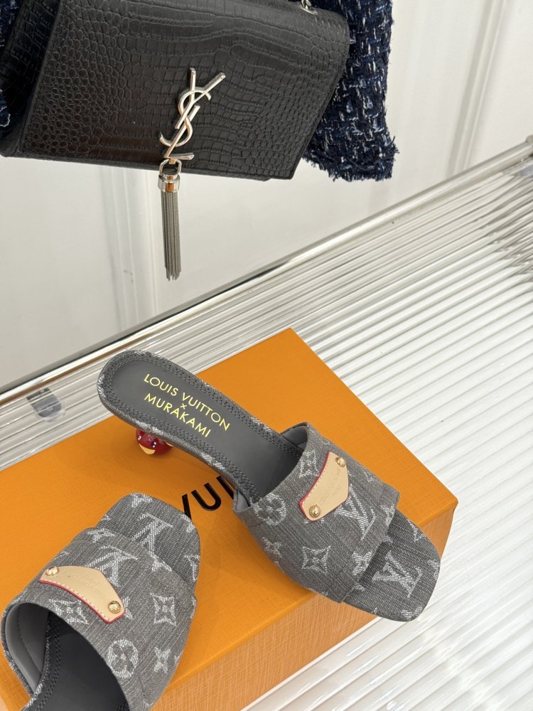 Босоніжки фото 5