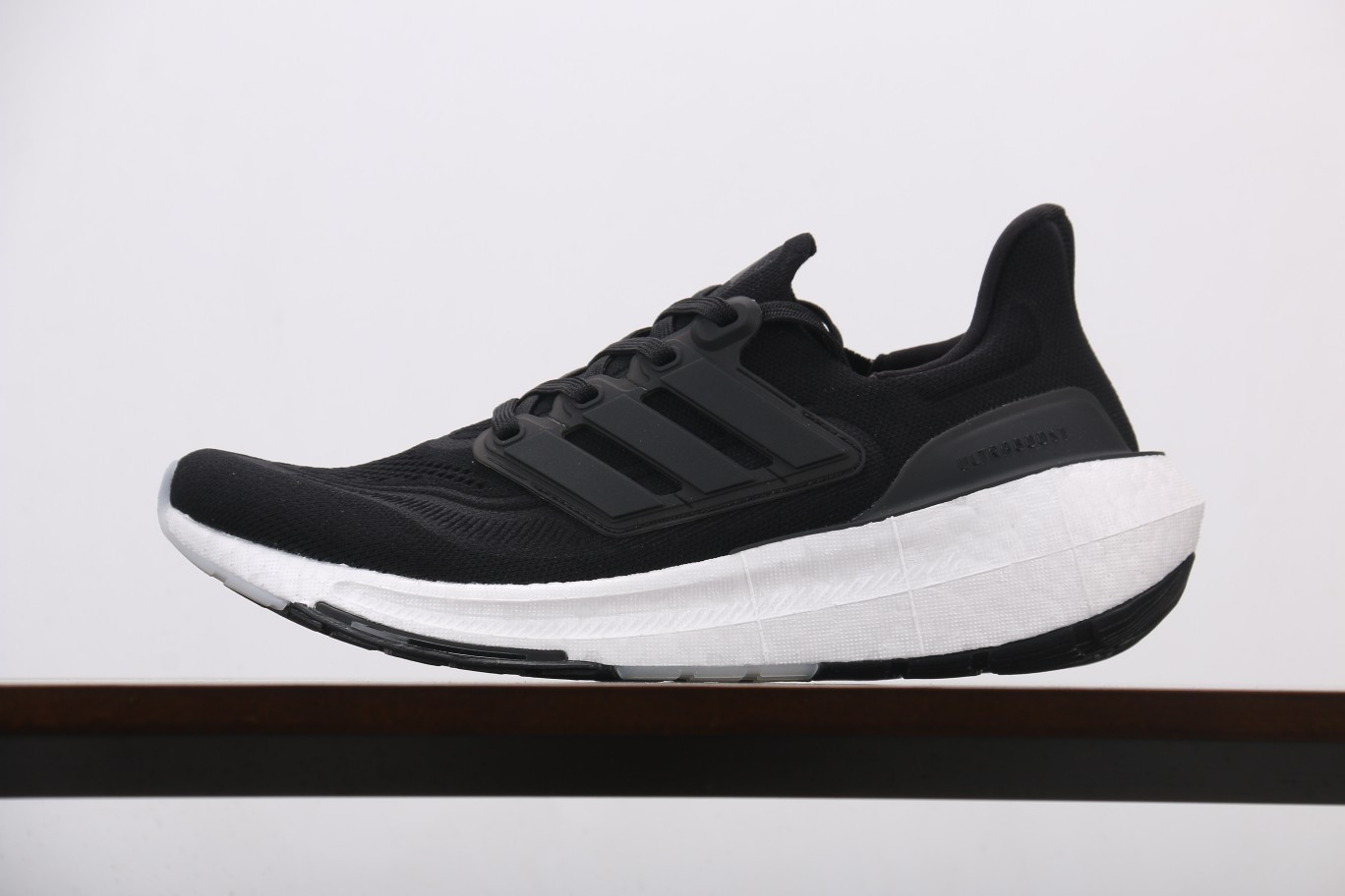 Кроссовки Ultra Boost Light Core Black White - GY9351