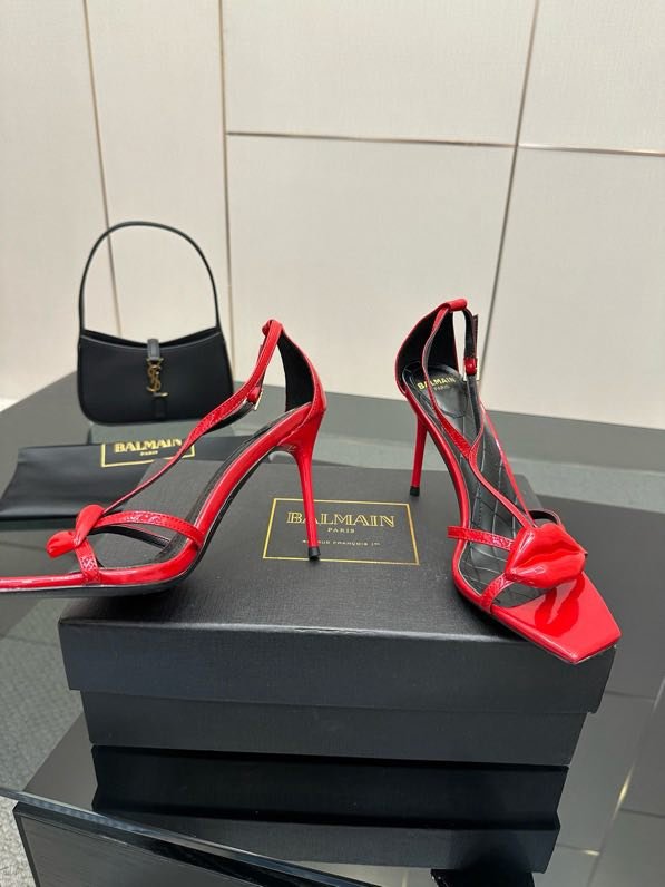 Sandals on high heel фото 9