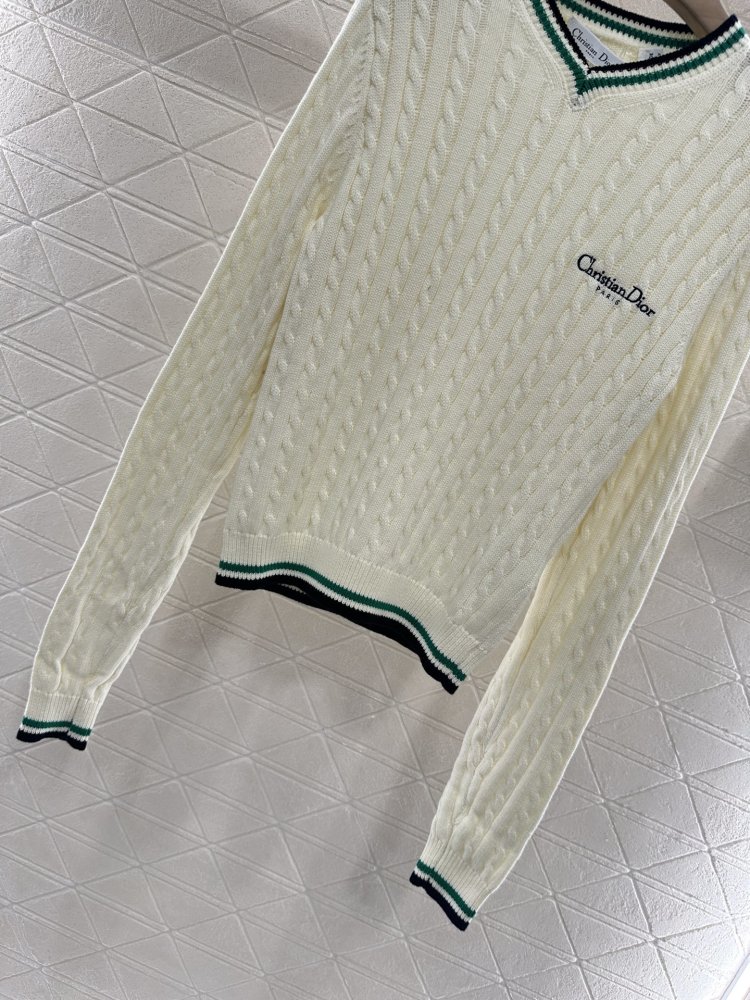 Кофта жіноча фото 5