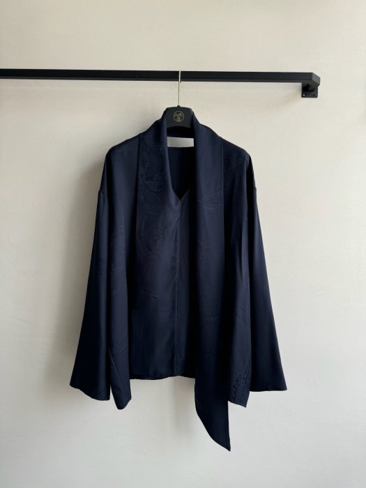 Shirt women's