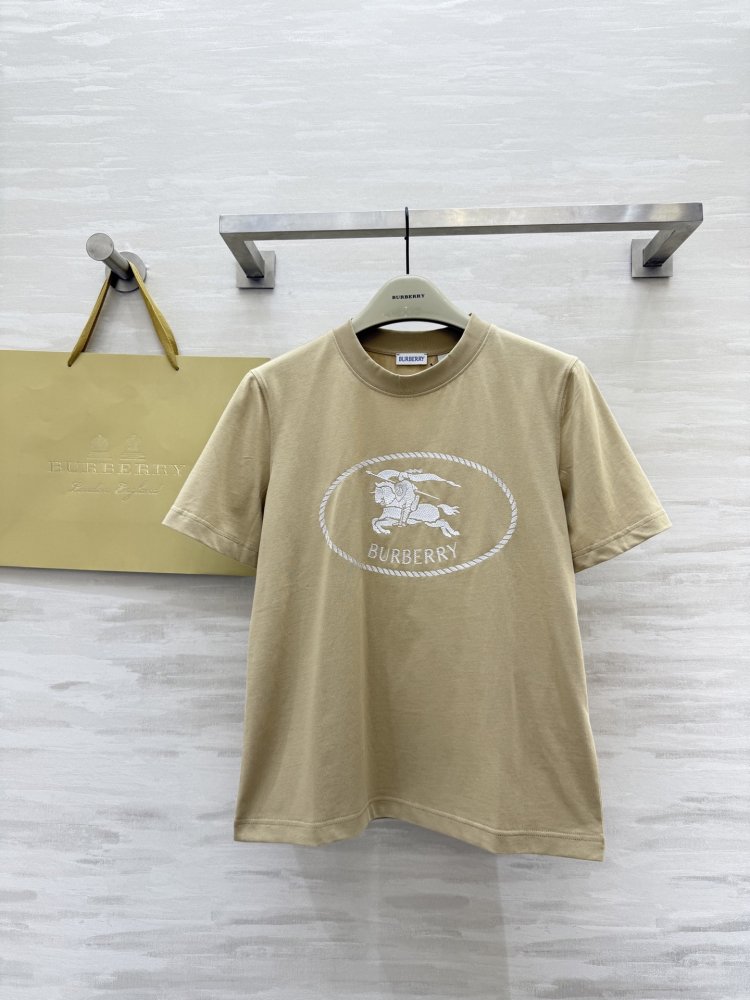 Футболка жіноча