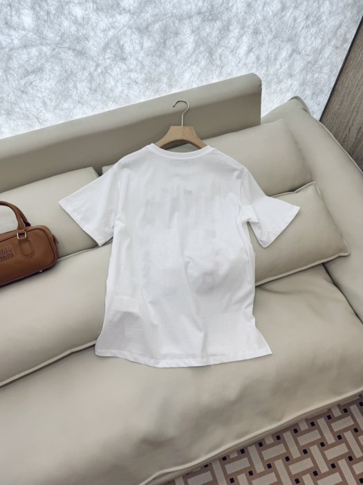 T-shirt women's фото 4