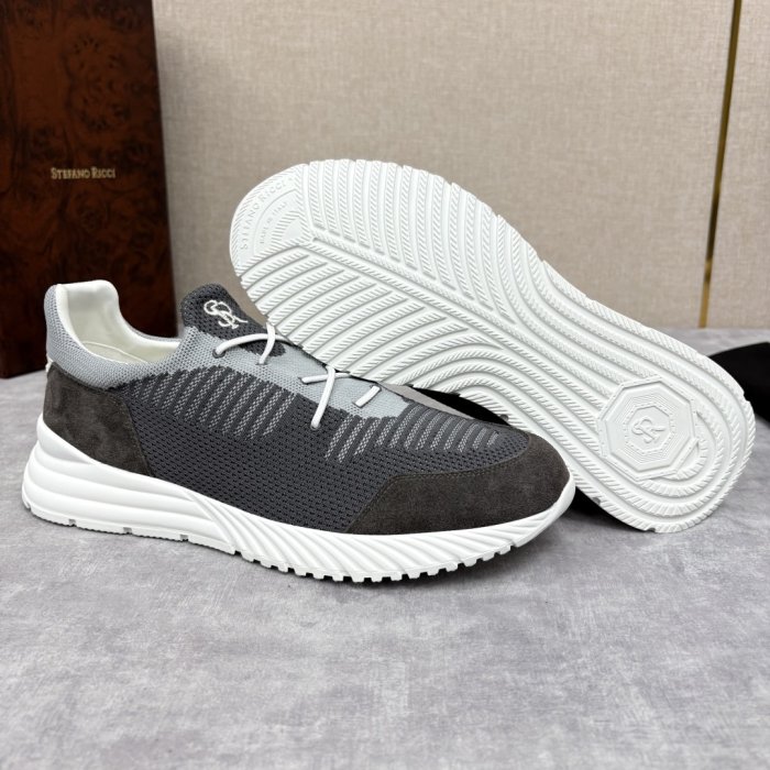 Кросівки фото 5