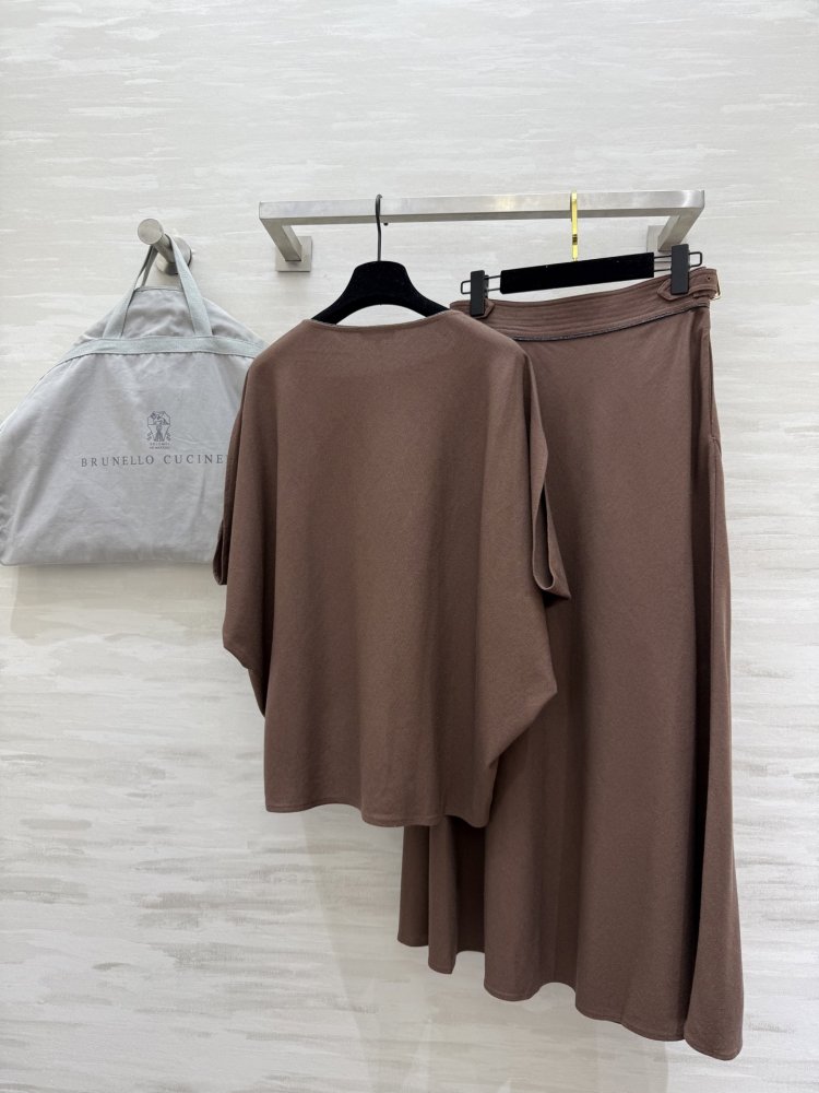 Костюм женский фото 7