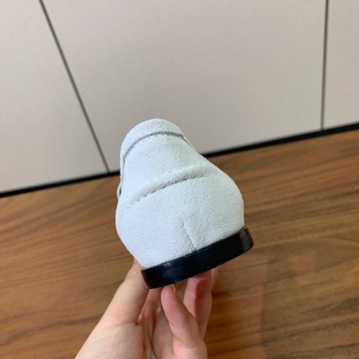 Лоферы женские фото 9