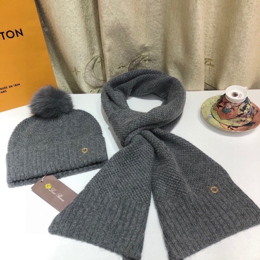 Set scarf and a cap cashmere knitted фото 2