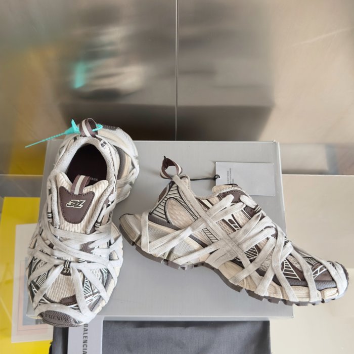 Кроссовки Balenciaga 3XL Extreme Lace фото 3