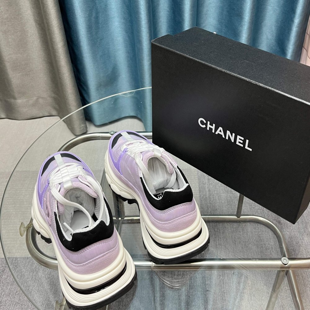 Кроссовки женские фото 4