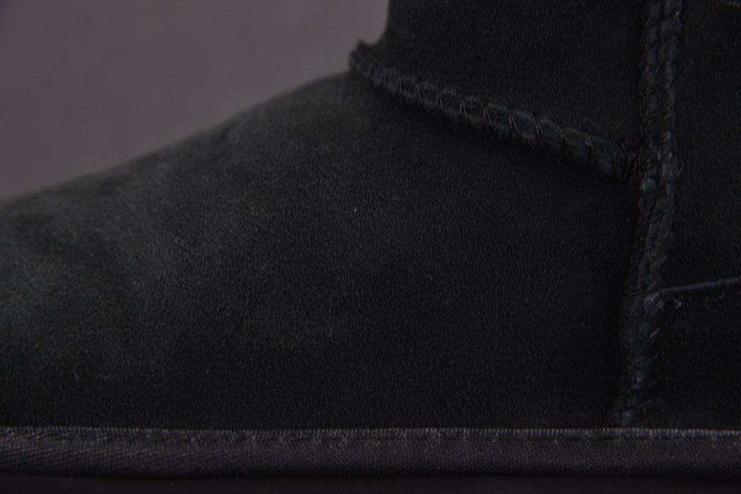 Угги Classic Ultra Mini Boot Black фото 12