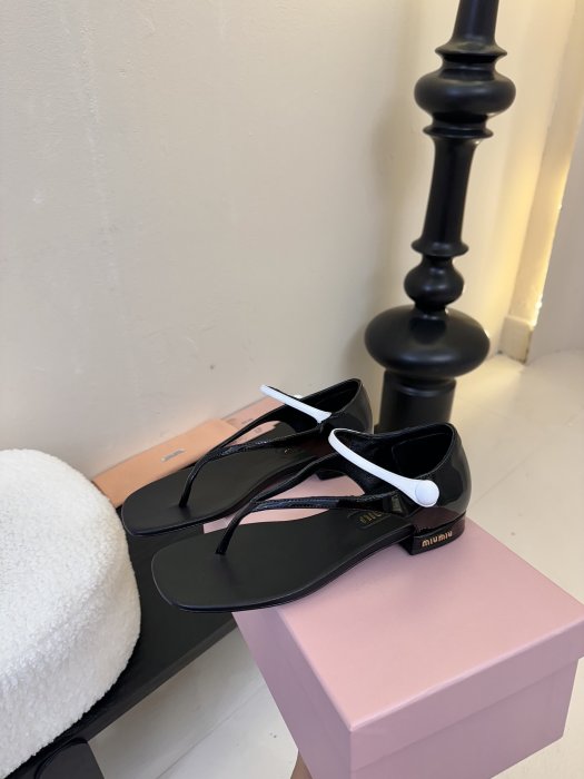 Сандалии женские фото 5