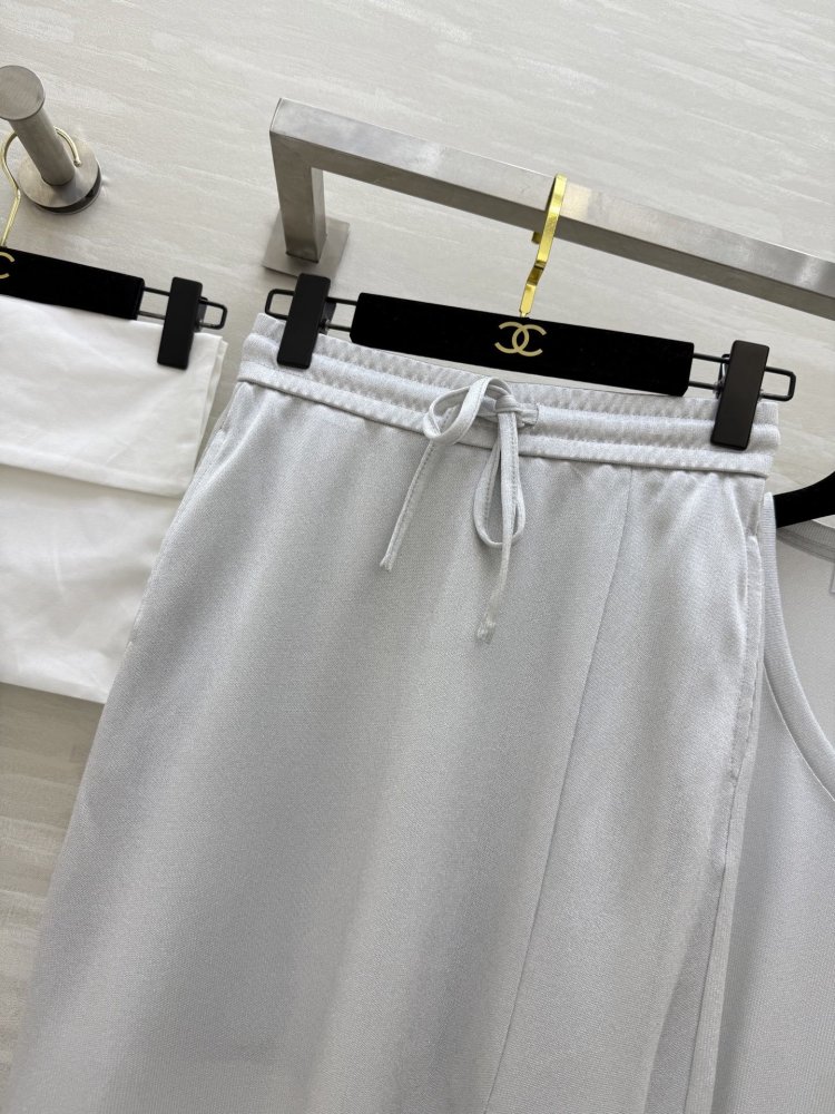 Костюм жіночий фото 4