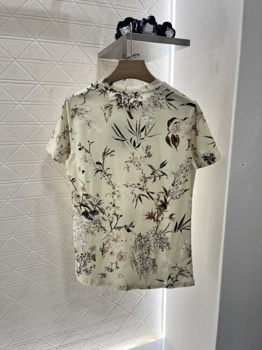 Футболка женская фото 2